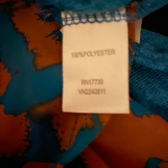 Xhilaration Blue S/S T-shirt with Organza Orange Blue Graphic Back Size Small - Picture 10 of 11